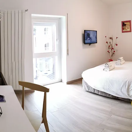 Via Roma Bed & Breakfast 3*