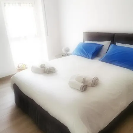 Via Roma לינה וארוחת בוקר ל'אקווילה